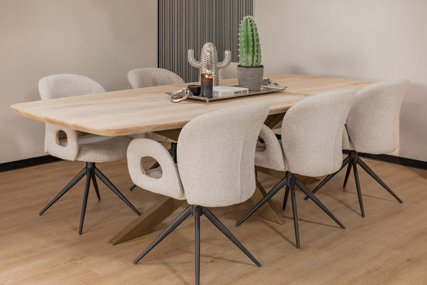 Maatwerk eiken tafels: waarom standaard niet altijd de beste keuze is