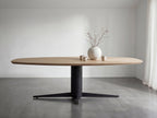 Zweeds ovale eiken eettafel Tyra