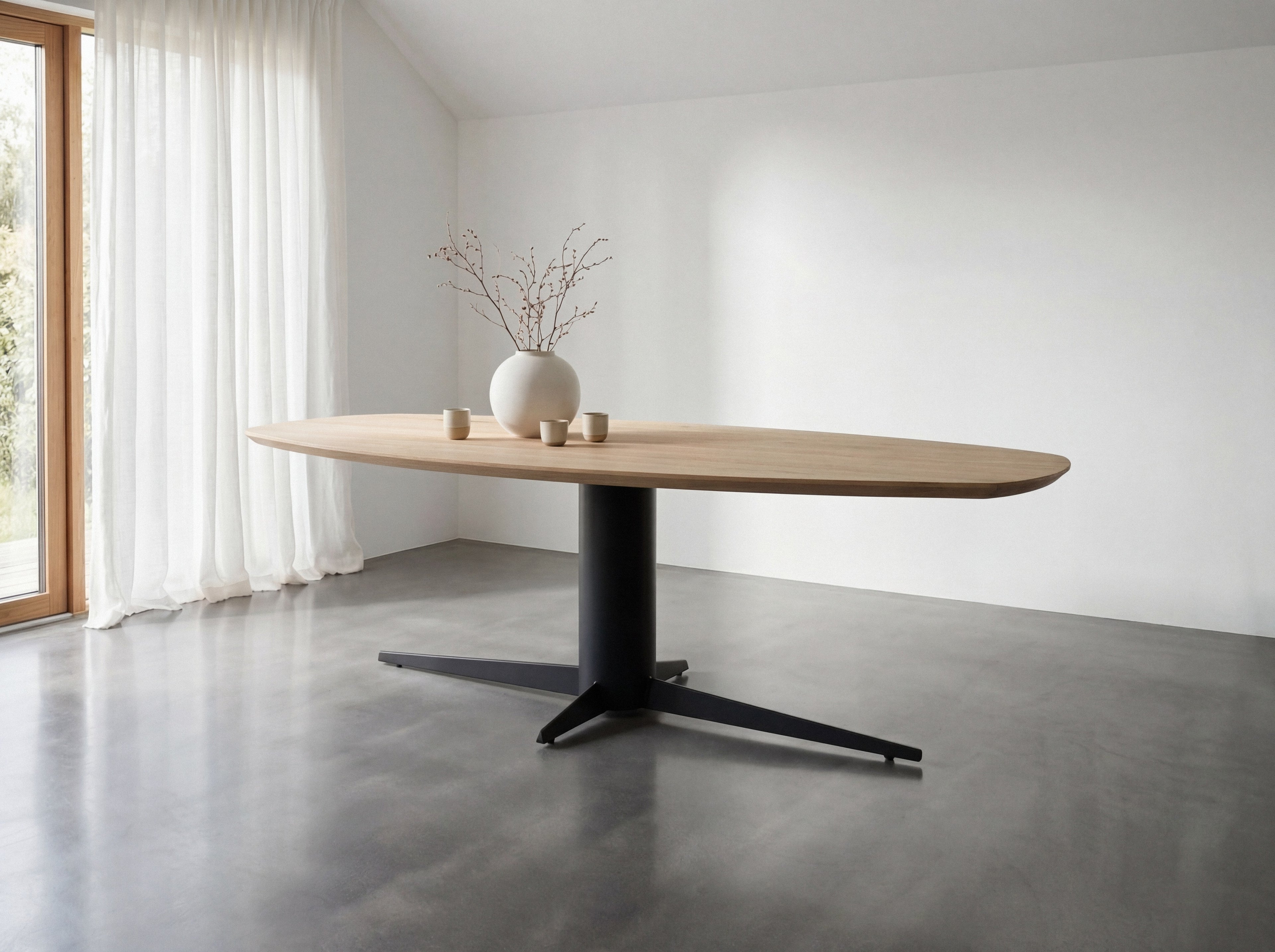 Zweeds ovale eiken eettafel Tyra