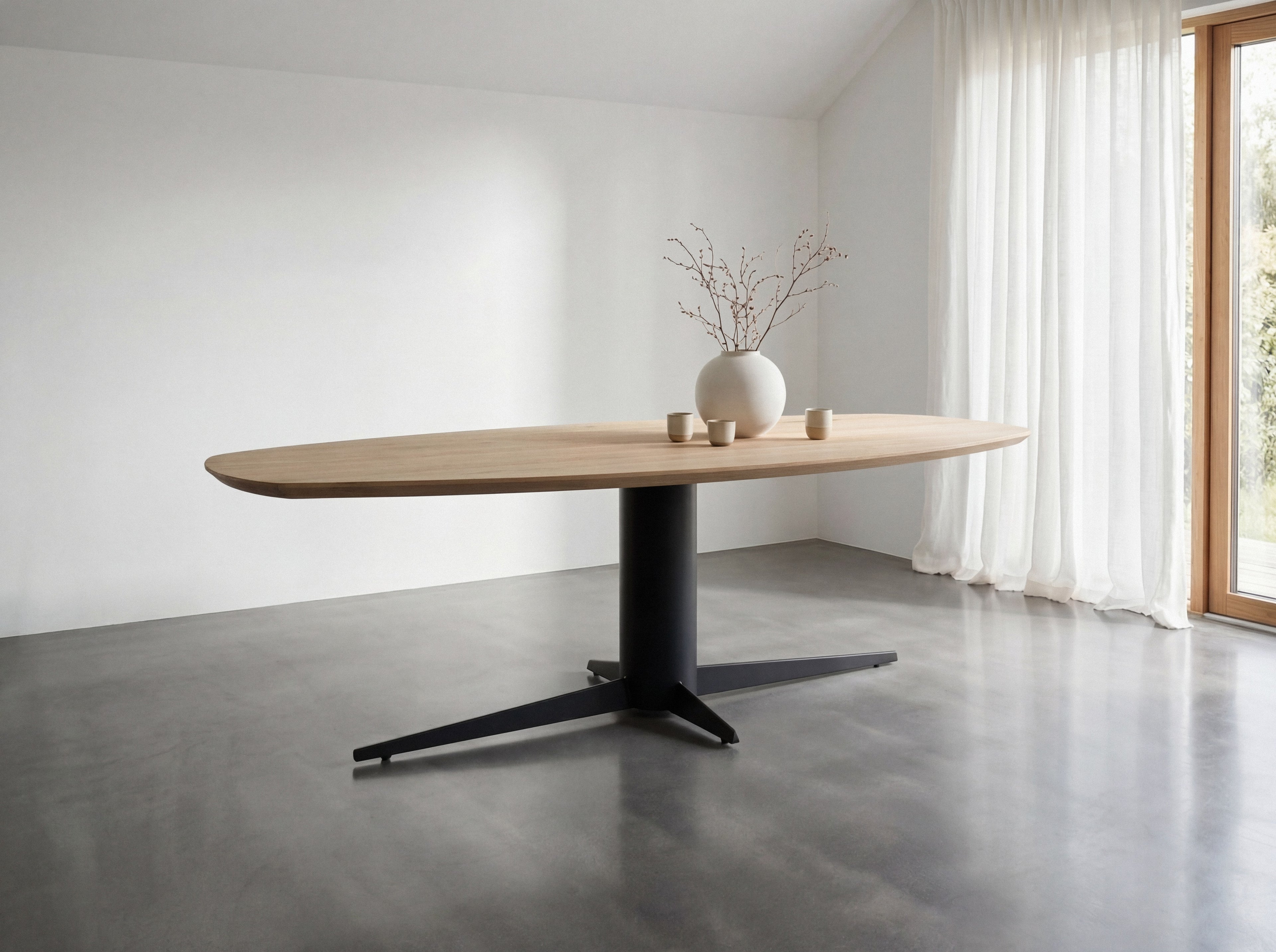 Zweeds ovale eiken eettafel Tyra