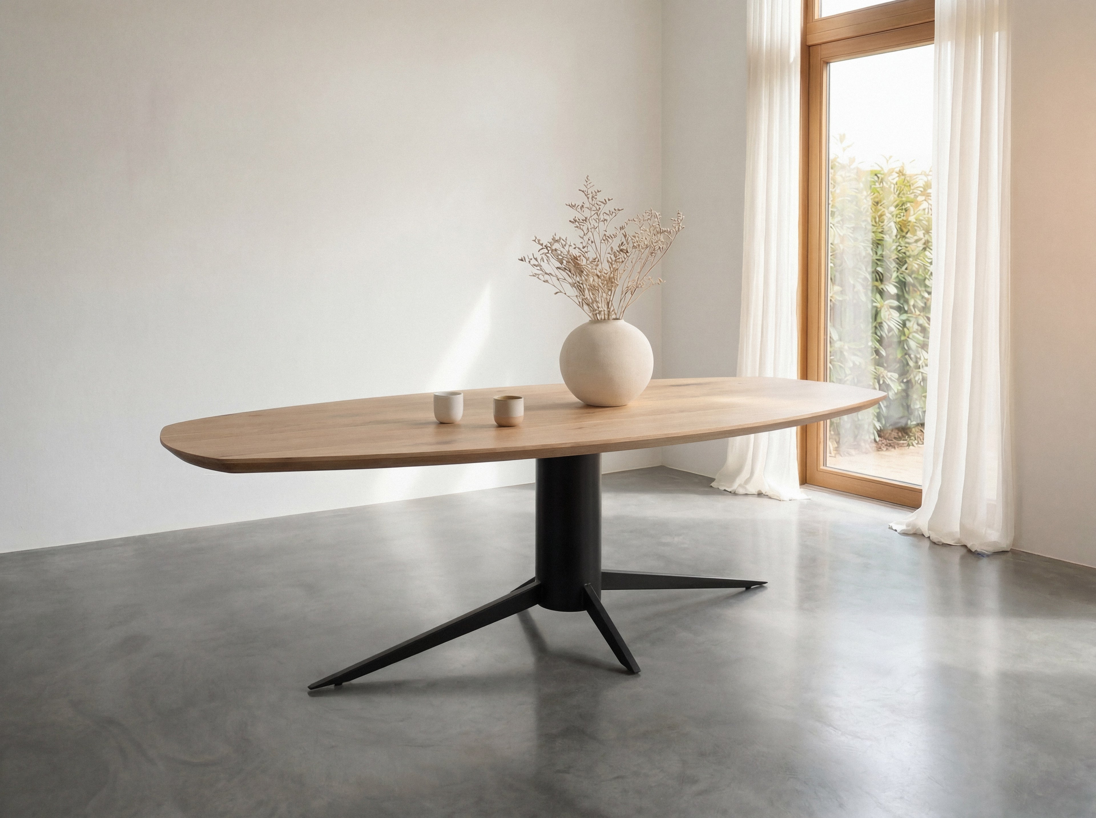 Zweeds ovale eiken eettafel Bodine