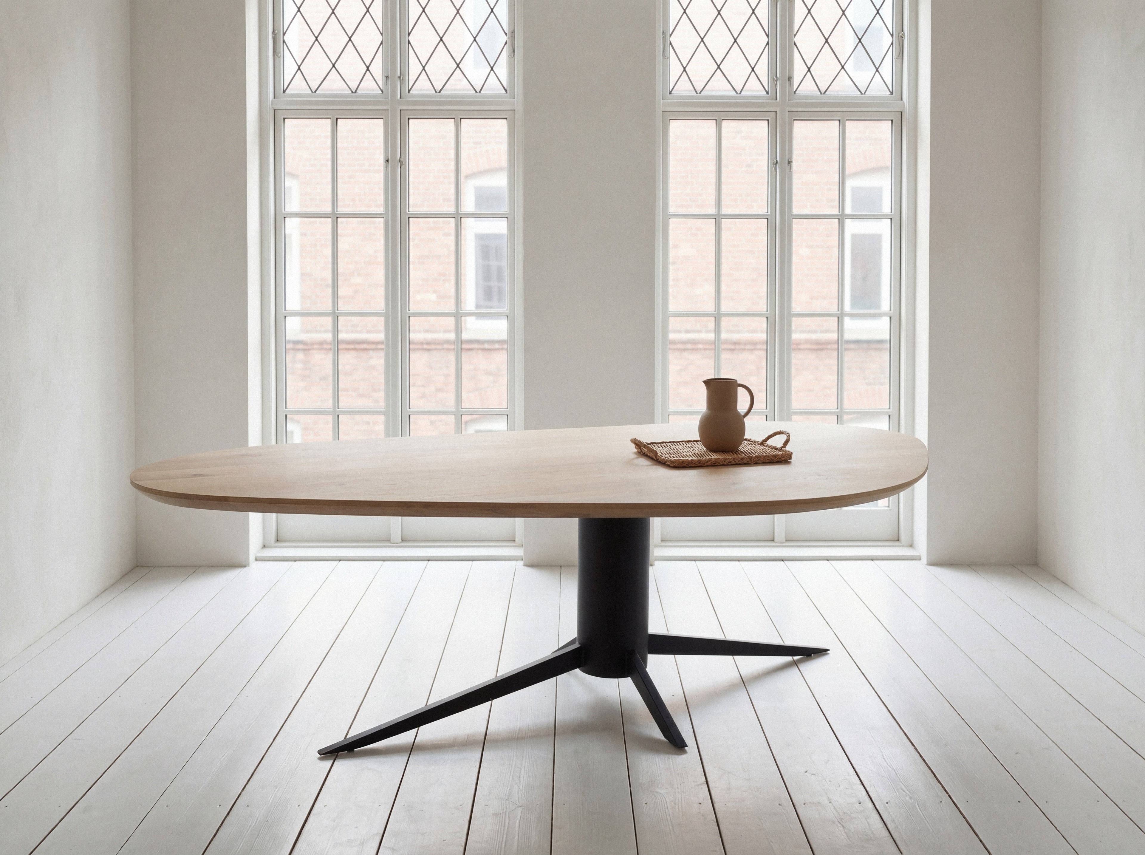 Organische eiken eettafel Leif