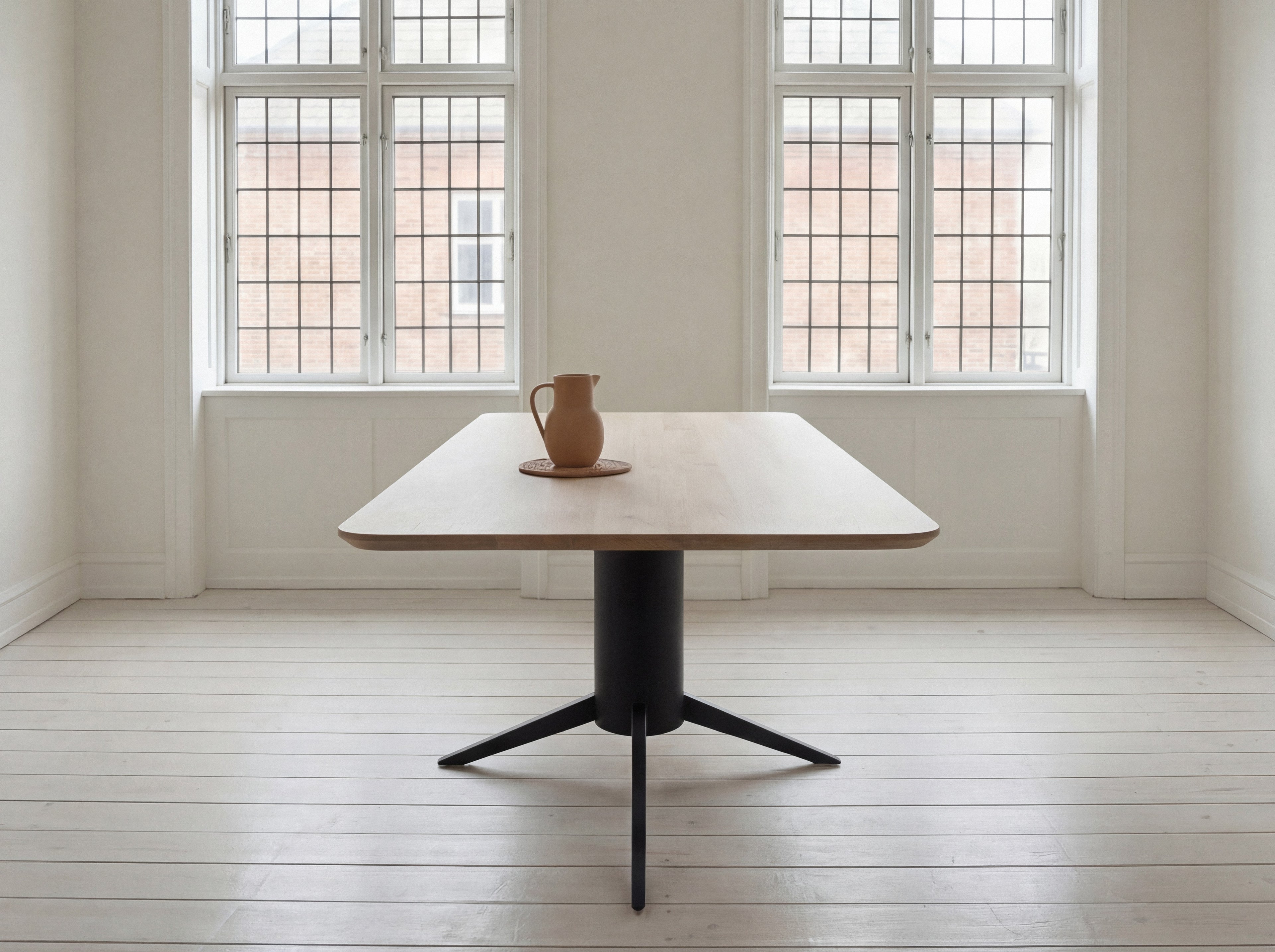 Rechte eiken eettafel Elsa ronde hoek
