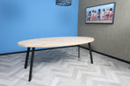 Ovale eiken eettafel Andor rechte rand