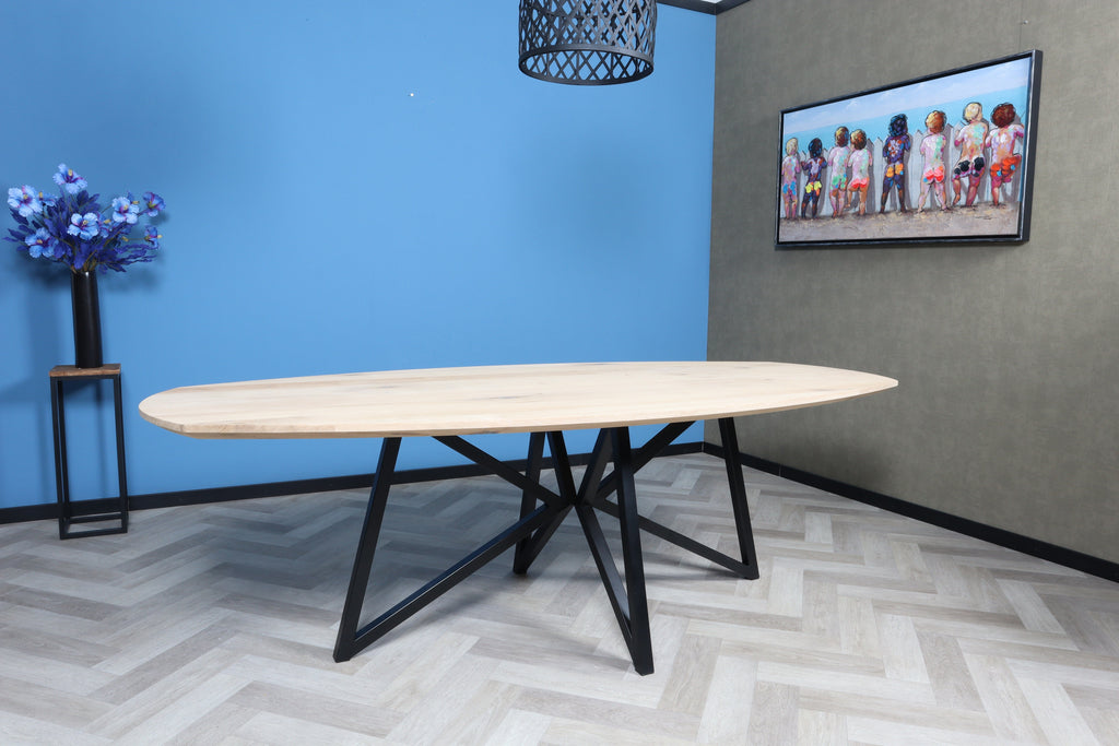 Zweeds ovale eiken eettafel Arnora