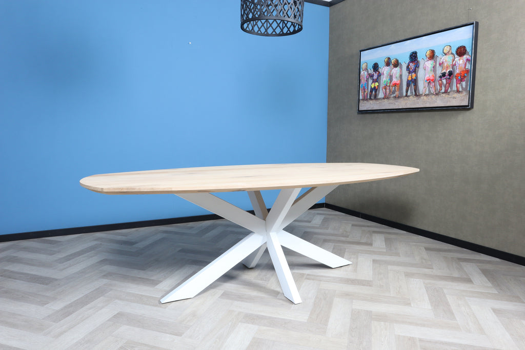 Zweeds ovale eiken eettafel Aslak