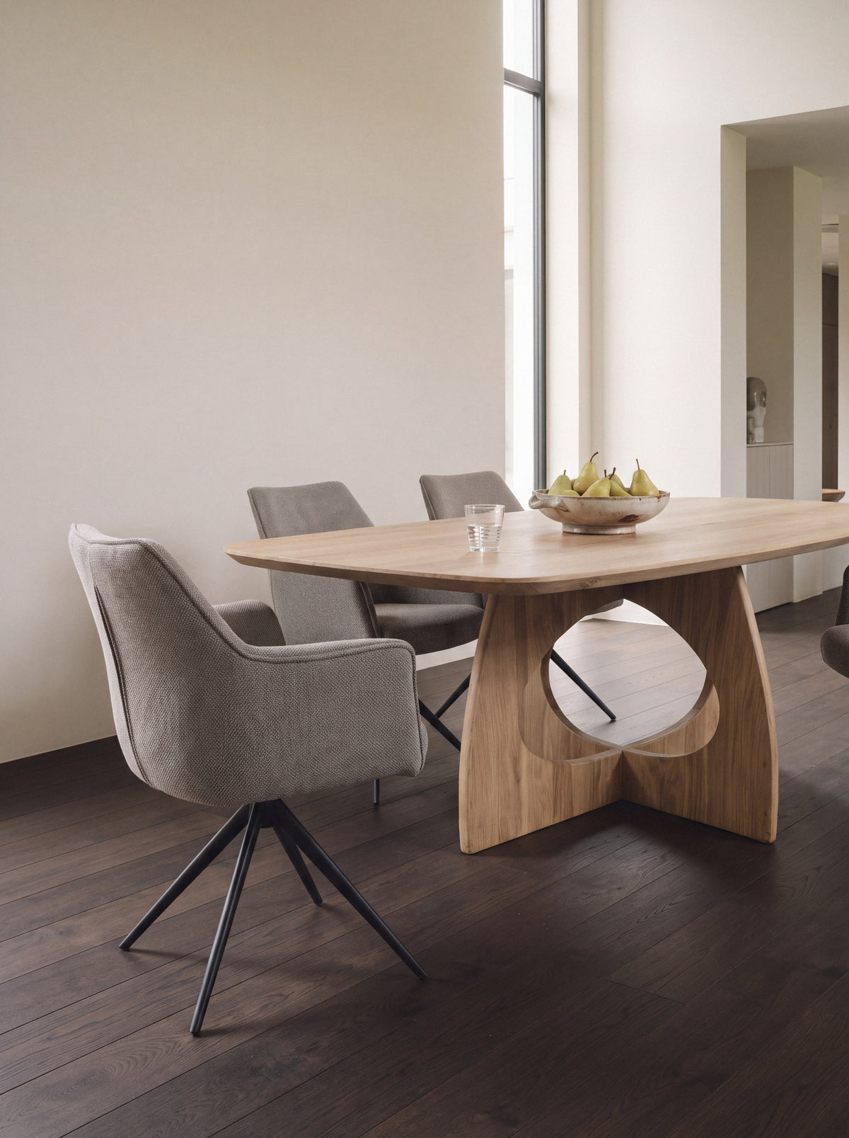Deens ovale eiken eettafel Dane