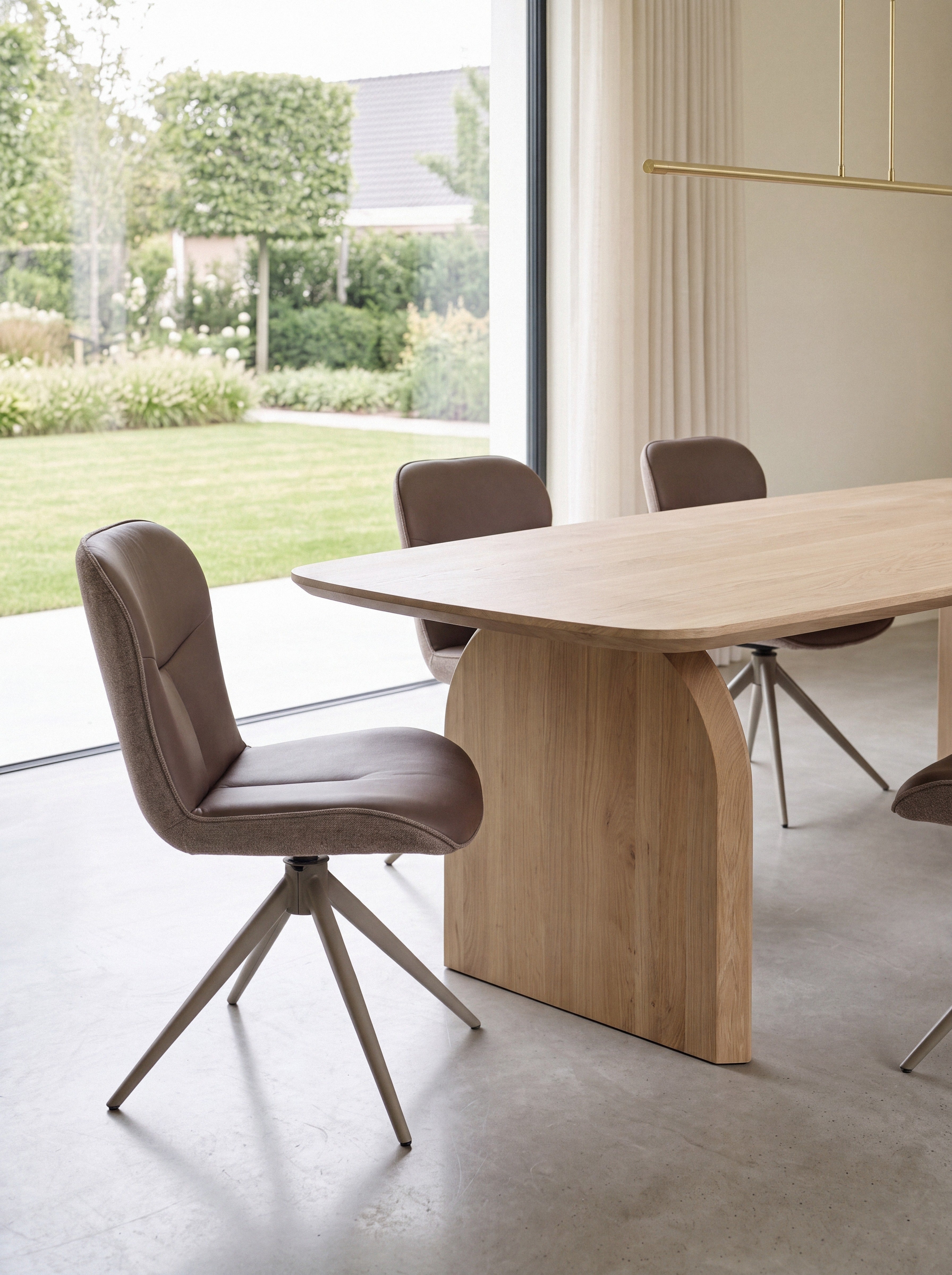 Deens ovale eiken eettafel Birnir