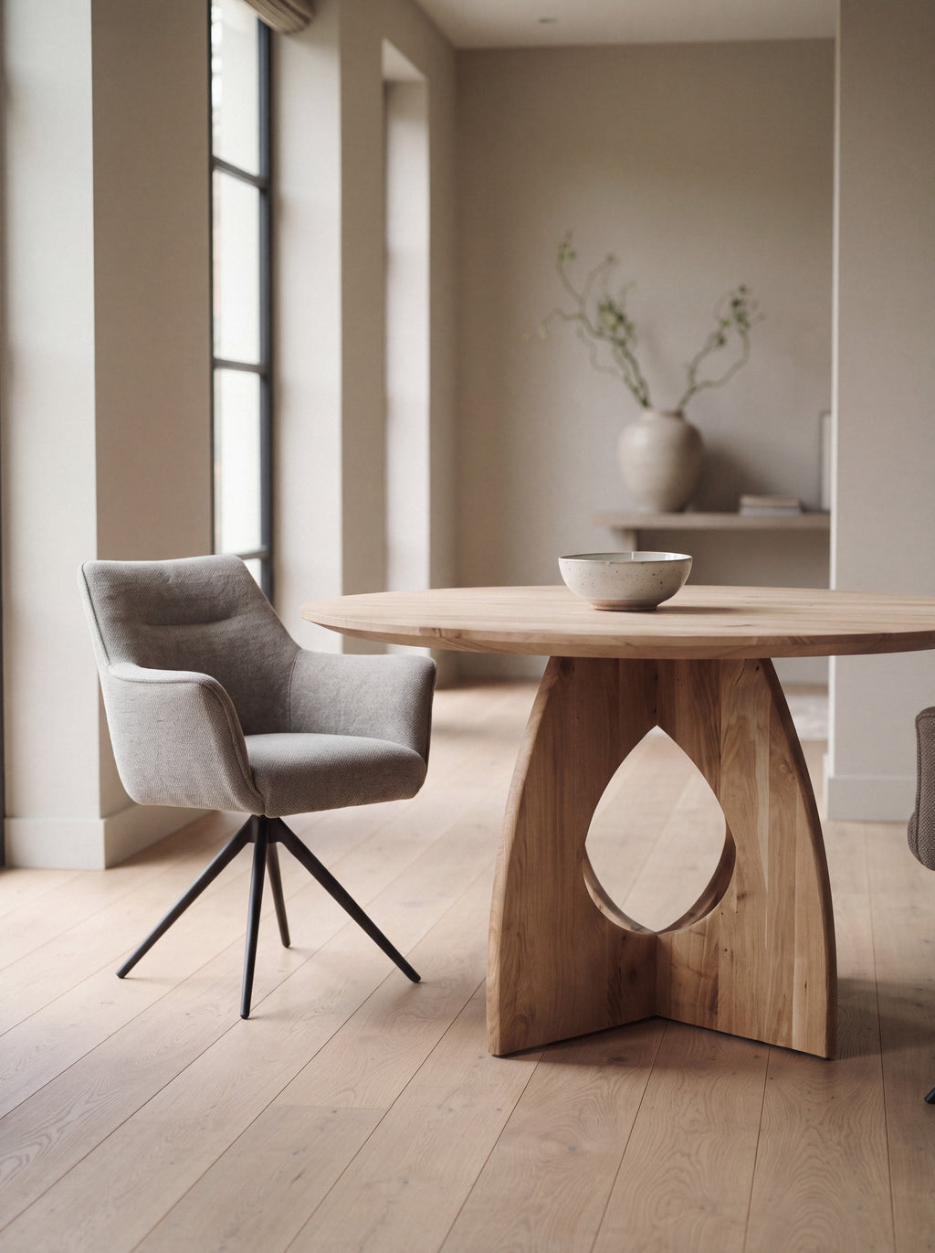 Eiken ronde eettafel Mees