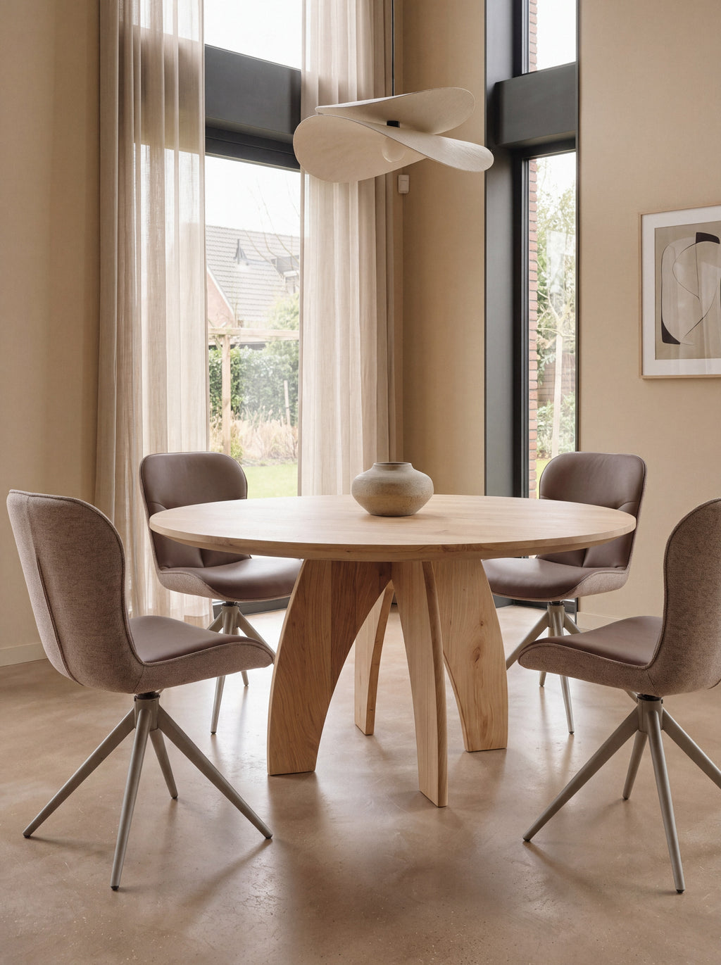 Eiken ronde eettafel Yara