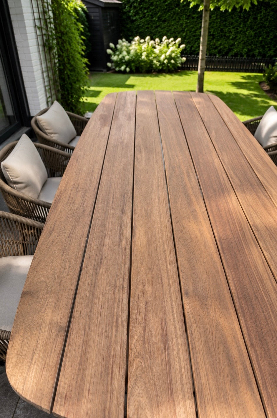 Tuintafel Deens ovaal guyana teak massief