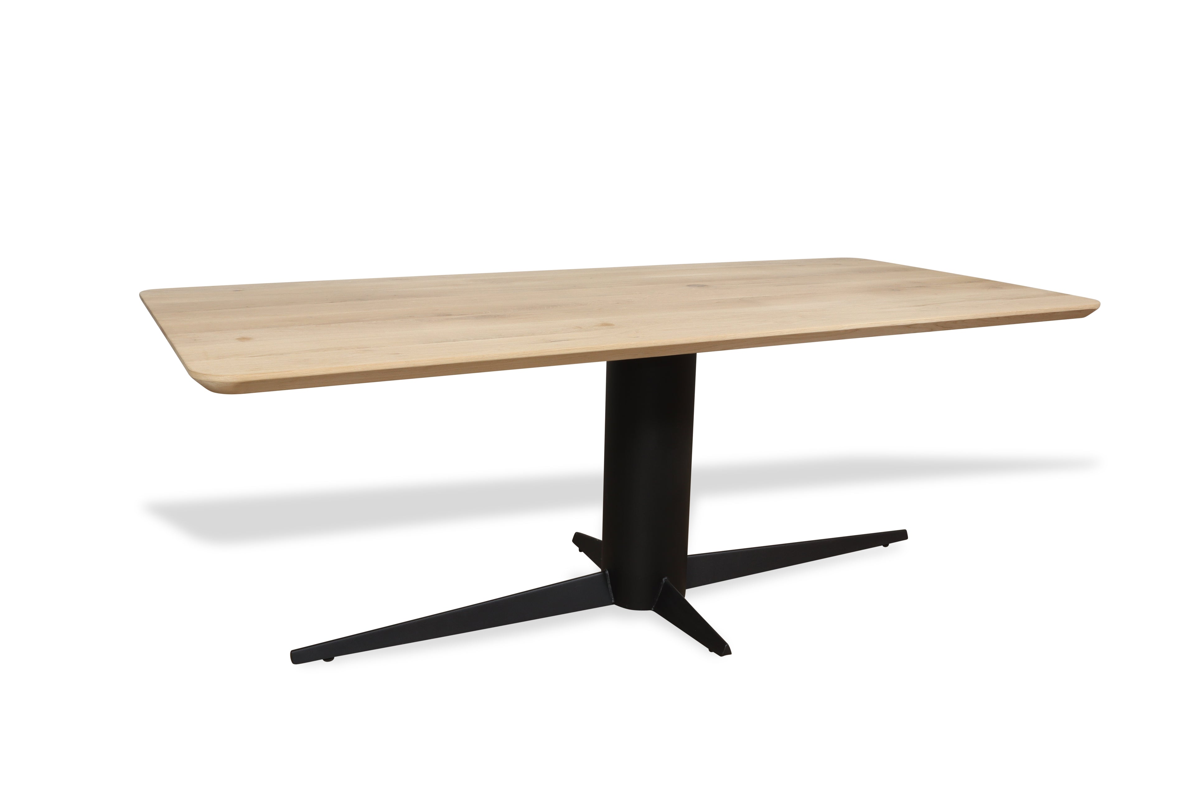 Rechte eiken eettafel Saga ronde hoek