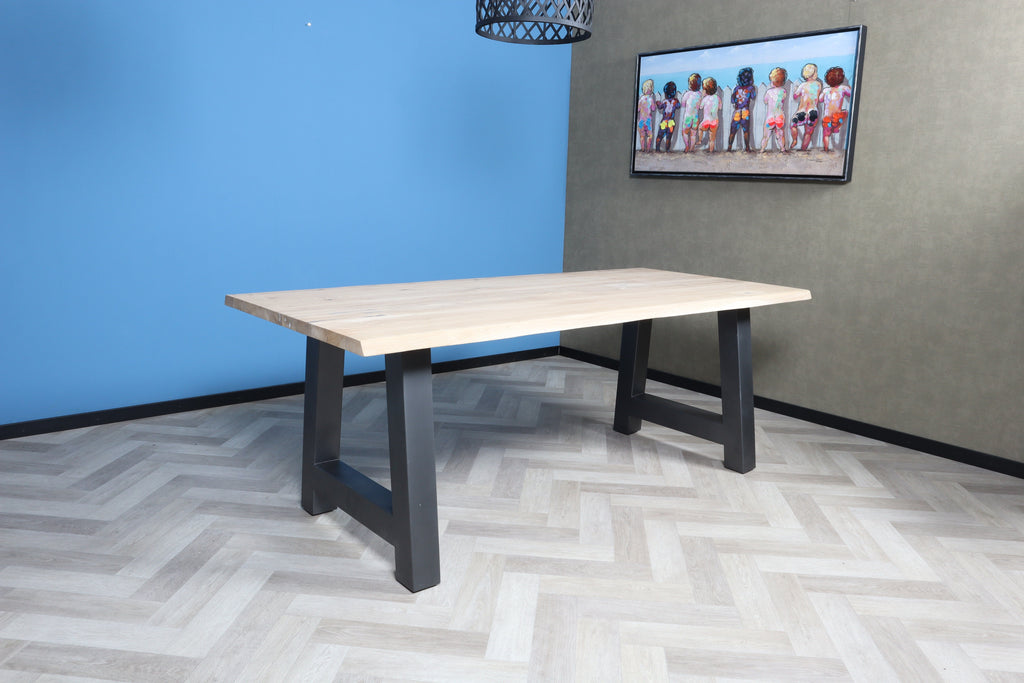 Eiken boomstam eettafel Larsen