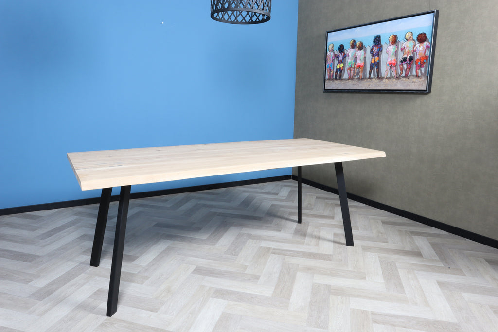 Eiken boomstam eettafel Madita