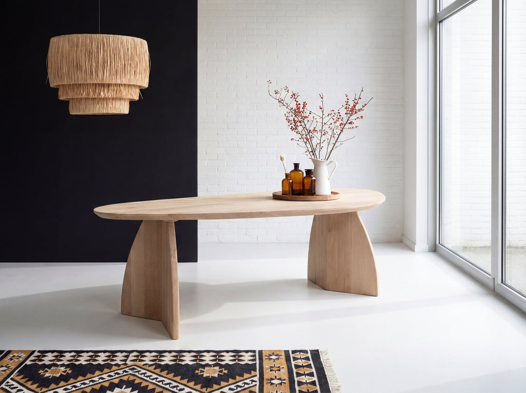 Organische Massief Eiken Eettafel Sula met V-Poten | Japandi Design ...