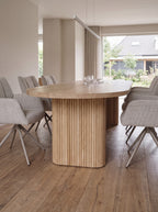 Plat ovale eiken eettafel Malin