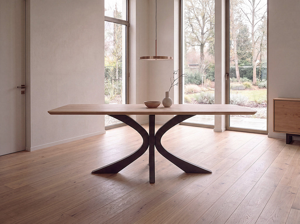 Rechte eiken eettafel Heide ronde hoek