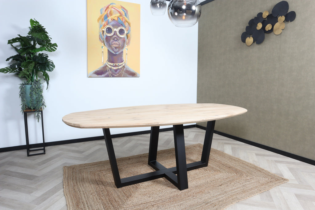 Zweeds ovale eiken eettafel Staffan