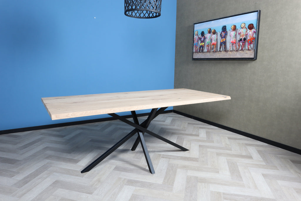 Eiken boomstam eettafel Stellan