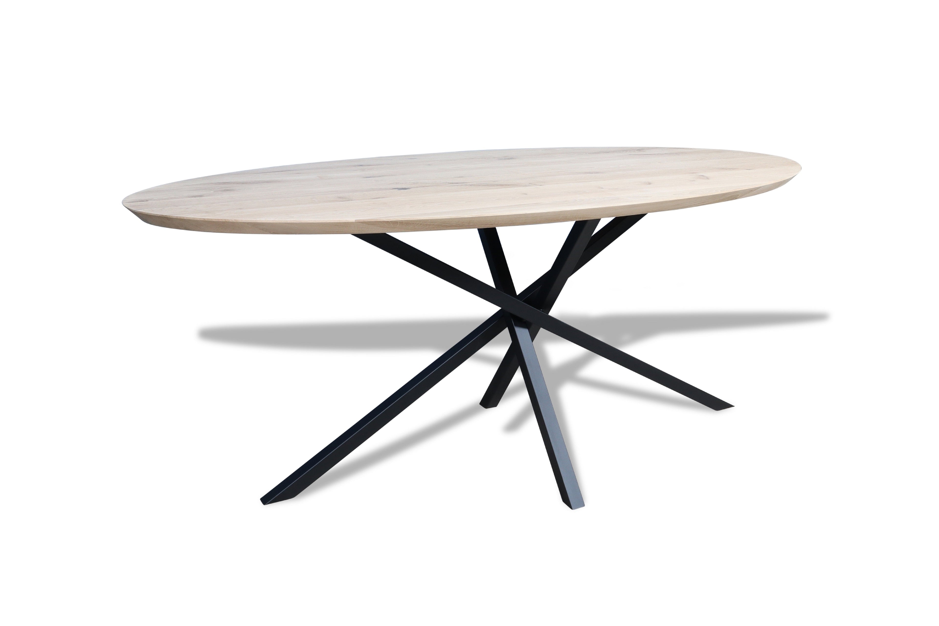 Ovale eiken eettafel Tiril facet rand