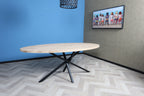 Ovale eiken eettafel Vendela rechte rand