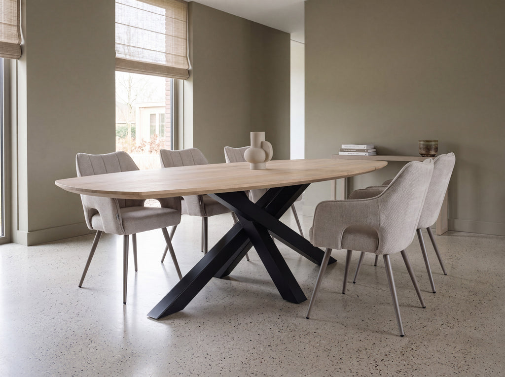 Zweeds ovale eiken eettafel Esben
