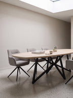 Zweeds ovale eiken eettafel Arnora