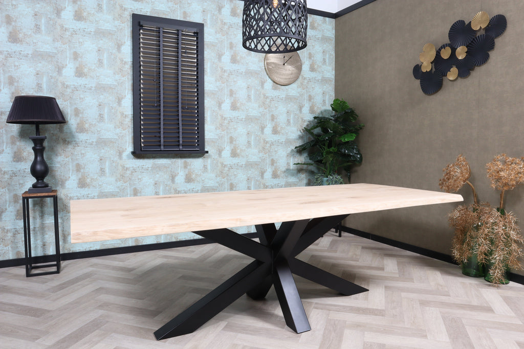 Eiken boomstam eettafel Andrine