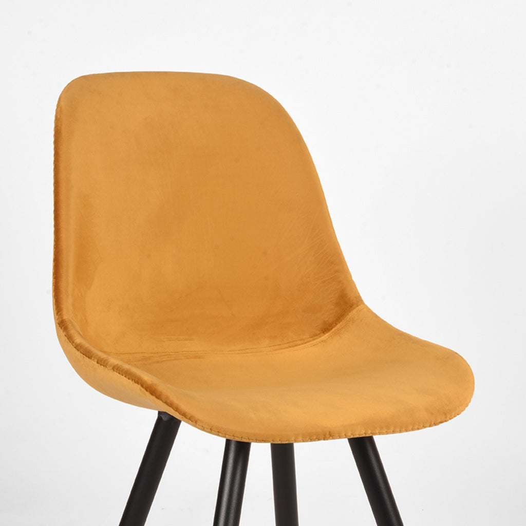 Eetkamerstoel Capri - Oker - Fluweel - Zwart Metalen Frame