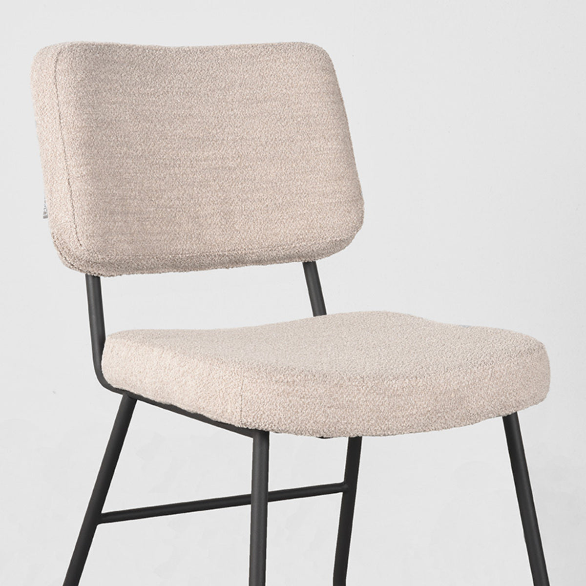 Eetkamerstoel Noah - Naturel - Boucle - Zwart Metalen Frame