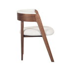 Eetkamerstoel Sasha - Ecru - Boucle - Walnoot Houten Frame