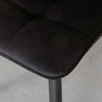 Eetkamerstoel Bistro - Zwart - Fluweel - Zwart Metalen Frame